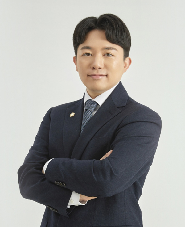 이주환 변호사 사진